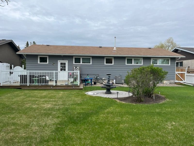 Gallery photos for Bold Roofing Transformation with Williamsburg Gray: Image #3