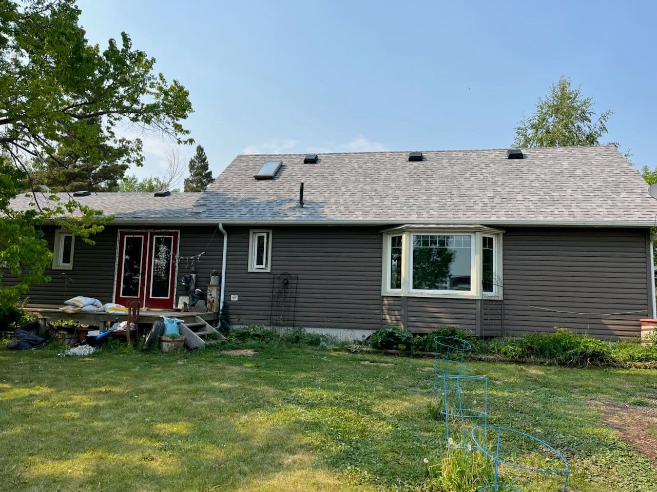 Gallery photos for Stunning Roof Upgrade in Suburban Area: Image #1