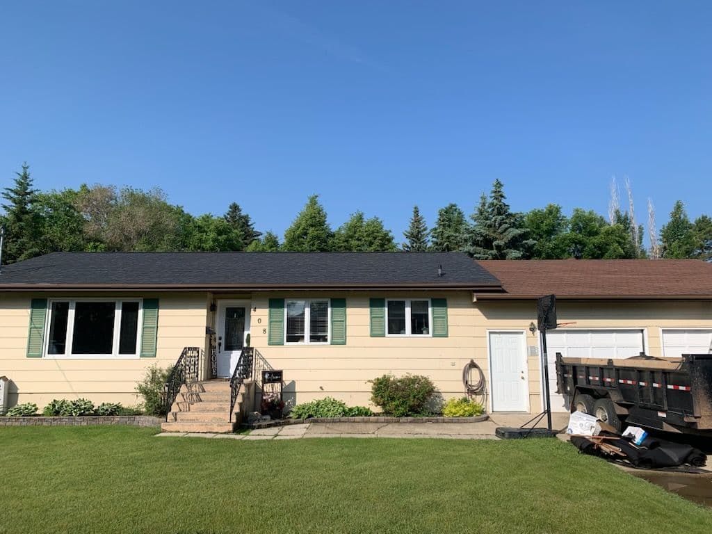 Gallery photos for Sleek Black Roof Transformation: Image #1